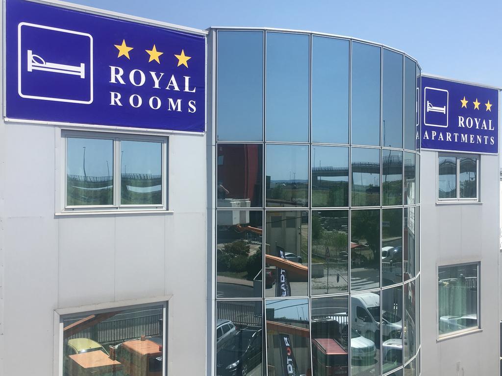 זאגרב Royal Apartments & Rooms מראה חיצוני תמונה